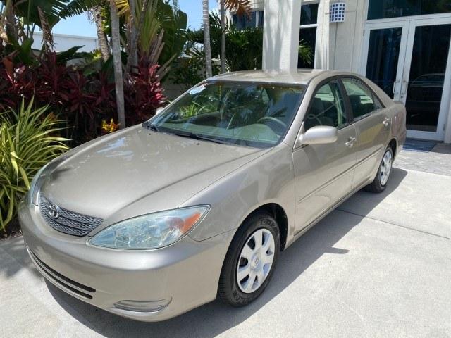 2004 Desert Sand Mica /Stone Toyota Camry LE LOW MILES 58,925 1 OWNER (4T1BE32K04U) with an 2.4L DOHC MPFI Vvti 16-Valve 4-Cyl Engine engine, Automatic transmission, located at 4701 North Dixie Hwy, Pompano Beach, FL, 33064, (954) 422-2889, 26.240938, -80.123474 - OUR WEBPAGE FLORIDACARS1.COM HAS OVER 100 PHOTOS AND FREE CARFAX LINK 2004 Toyota Camry LE 1 OWNER Sedan 4 DR 2.4L I4 F DOHC 16V Gasoline 32 MPG Front Wheel Drive Features Air Conditioning AM/FM Stereo Automatic Transmission Cassette Player CD Audio Cloth Seats Cruise Control Power Locks Power Mirro- Photo#29