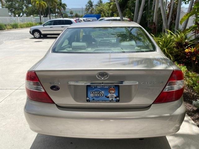 2004 Desert Sand Mica /Stone Toyota Camry LE LOW MILES 58,925 1 OWNER (4T1BE32K04U) with an 2.4L DOHC MPFI Vvti 16-Valve 4-Cyl Engine engine, Automatic transmission, located at 4701 North Dixie Hwy, Pompano Beach, FL, 33064, (954) 422-2889, 26.240938, -80.123474 - OUR WEBPAGE FLORIDACARS1.COM HAS OVER 100 PHOTOS AND FREE CARFAX LINK 2004 Toyota Camry LE 1 OWNER Sedan 4 DR 2.4L I4 F DOHC 16V Gasoline 32 MPG Front Wheel Drive Features Air Conditioning AM/FM Stereo Automatic Transmission Cassette Player CD Audio Cloth Seats Cruise Control Power Locks Power Mirro- Photo#35
