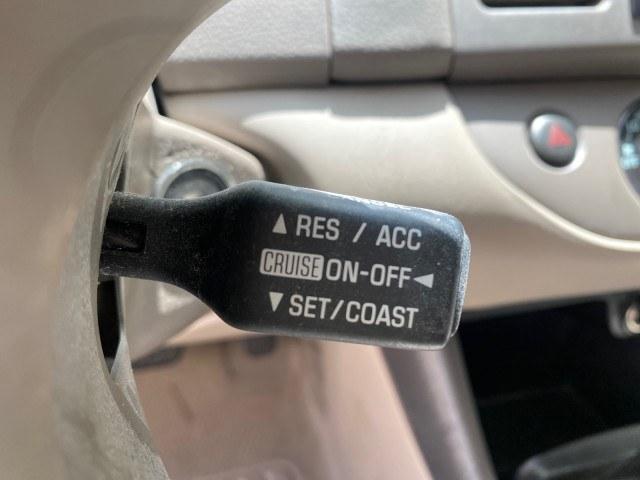 2004 Desert Sand Mica /Stone Toyota Camry LE LOW MILES 58,925 1 OWNER (4T1BE32K04U) with an 2.4L DOHC MPFI Vvti 16-Valve 4-Cyl Engine engine, Automatic transmission, located at 4701 North Dixie Hwy, Pompano Beach, FL, 33064, (954) 422-2889, 26.240938, -80.123474 - OUR WEBPAGE FLORIDACARS1.COM HAS OVER 100 PHOTOS AND FREE CARFAX LINK 2004 Toyota Camry LE 1 OWNER Sedan 4 DR 2.4L I4 F DOHC 16V Gasoline 32 MPG Front Wheel Drive Features Air Conditioning AM/FM Stereo Automatic Transmission Cassette Player CD Audio Cloth Seats Cruise Control Power Locks Power Mirro- Photo#49