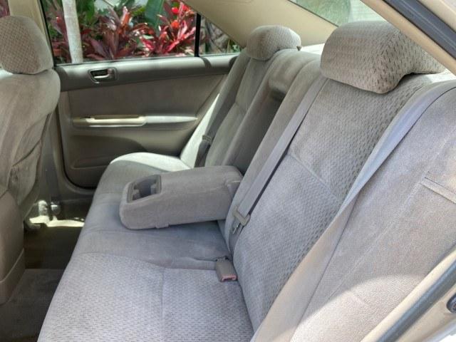 2004 Desert Sand Mica /Stone Toyota Camry LE LOW MILES 58,925 1 OWNER (4T1BE32K04U) with an 2.4L DOHC MPFI Vvti 16-Valve 4-Cyl Engine engine, Automatic transmission, located at 4701 North Dixie Hwy, Pompano Beach, FL, 33064, (954) 422-2889, 26.240938, -80.123474 - OUR WEBPAGE FLORIDACARS1.COM HAS OVER 100 PHOTOS AND FREE CARFAX LINK 2004 Toyota Camry LE 1 OWNER Sedan 4 DR 2.4L I4 F DOHC 16V Gasoline 32 MPG Front Wheel Drive Features Air Conditioning AM/FM Stereo Automatic Transmission Cassette Player CD Audio Cloth Seats Cruise Control Power Locks Power Mirro- Photo#72