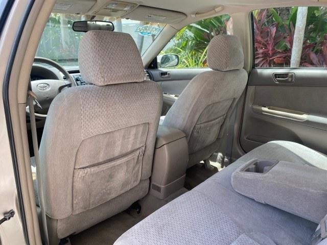 2004 Desert Sand Mica /Stone Toyota Camry LE LOW MILES 58,925 1 OWNER (4T1BE32K04U) with an 2.4L DOHC MPFI Vvti 16-Valve 4-Cyl Engine engine, Automatic transmission, located at 4701 North Dixie Hwy, Pompano Beach, FL, 33064, (954) 422-2889, 26.240938, -80.123474 - OUR WEBPAGE FLORIDACARS1.COM HAS OVER 100 PHOTOS AND FREE CARFAX LINK 2004 Toyota Camry LE 1 OWNER Sedan 4 DR 2.4L I4 F DOHC 16V Gasoline 32 MPG Front Wheel Drive Features Air Conditioning AM/FM Stereo Automatic Transmission Cassette Player CD Audio Cloth Seats Cruise Control Power Locks Power Mirro- Photo#76