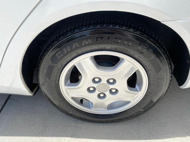 2003 Super White /Stone Toyota Camry LE LOW MILES 61,005 (4T1BF32K63U) with an 3.0L DOHC 24-Valve V6 Engine engine, Automatic transmission, located at 4701 North Dixie Hwy, Pompano Beach, FL, 33064, (954) 422-2889, 26.240938, -80.123474 - OUR WEBPAGE FLORIDACARS1.COM HAS OVER 100 PHOTOS AND FREE CARFAX LINK 2003 Toyota Camry LE Sedan 4 DR 3.0L V6 F DOHC 24V Gasoline 28 MPG Front Wheel Drive Features ABS Brakes Air Conditioning Alloy Wheels AM/FM Stereo Automatic Transmission Cassette Player CD Audio Cloth Seats Cruise Control Power L- Photo#80