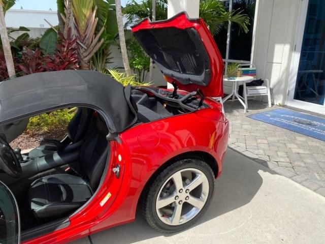 2007 Aggressive (Victory Red) /Ebony Pontiac Solstice LOW MILES 38,147 5SPD AC (1G2MB35B77Y) with an Ecotec 2.4L VVT DOHC 4-Cyl SFI Aluminum Engine engine, Manual transmission, located at 4701 North Dixie Hwy, Pompano Beach, FL, 33064, (954) 422-2889, 26.240938, -80.123474 - OUR WEBPAGE FLORIDACARS1.COM HAS OVER 100 PHOTOS AND FREE CARFAX LINK 2007 Pontiac Solstice Convertible 2.4L I4 F DOHC Gasoline 28 MPG Rear Wheel Drive Features Air Conditioning Alloy Wheels AM/FM Stereo Auxiliary Audio Input CD Audio Cruise Control Leather Seats Manual Transmission Power Locks Powe- Photo#13