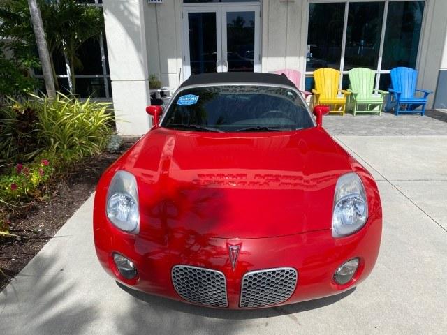 2007 Aggressive (Victory Red) /Ebony Pontiac Solstice LOW MILES 38,147 5SPD AC (1G2MB35B77Y) with an Ecotec 2.4L VVT DOHC 4-Cyl SFI Aluminum Engine engine, Manual transmission, located at 4701 North Dixie Hwy, Pompano Beach, FL, 33064, (954) 422-2889, 26.240938, -80.123474 - OUR WEBPAGE FLORIDACARS1.COM HAS OVER 100 PHOTOS AND FREE CARFAX LINK 2007 Pontiac Solstice Convertible 2.4L I4 F DOHC Gasoline 28 MPG Rear Wheel Drive Features Air Conditioning Alloy Wheels AM/FM Stereo Auxiliary Audio Input CD Audio Cruise Control Leather Seats Manual Transmission Power Locks Powe- Photo#27