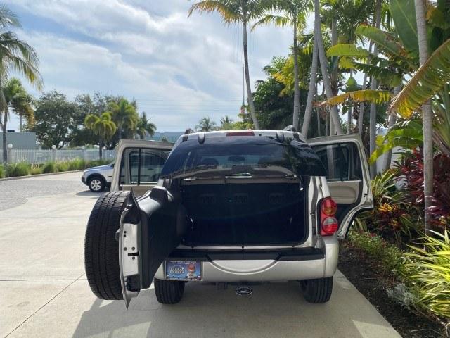 2004 Bright Silver Metallic /Taupe Jeep Liberty Limited 1 OWNER SUNROOF (1J4GK58K24W) with an 3.7L DOHC V6 Power Tech Engine engine, Automatic transmission, located at 4701 North Dixie Hwy, Pompano Beach, FL, 33064, (954) 422-2889, 26.240938, -80.123474 - OUR WEBPAGE FLORIDACARS1.COM HAS OVER 100 PHOTOS AND FREE CARFAX LINK 2004 Jeep Liberty Limited 1 OWNER 4 Door Wagon/Sport Utility 3.7L V6 F Gasoline 23 MPG Rear Wheel Drive Features Air Conditioning Alloy Wheels AM/FM Stereo Automatic Transmission CD Audio Cloth Seats Cruise Control Power Locks Pow- Photo#15