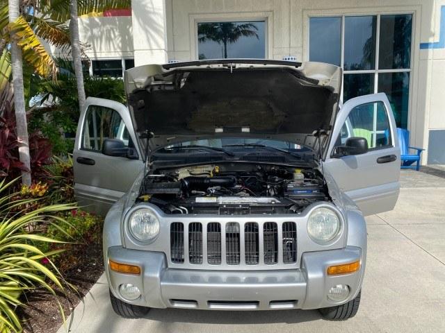2004 Bright Silver Metallic /Taupe Jeep Liberty Limited 1 OWNER SUNROOF (1J4GK58K24W) with an 3.7L DOHC V6 Power Tech Engine engine, Automatic transmission, located at 4701 North Dixie Hwy, Pompano Beach, FL, 33064, (954) 422-2889, 26.240938, -80.123474 - OUR WEBPAGE FLORIDACARS1.COM HAS OVER 100 PHOTOS AND FREE CARFAX LINK 2004 Jeep Liberty Limited 1 OWNER 4 Door Wagon/Sport Utility 3.7L V6 F Gasoline 23 MPG Rear Wheel Drive Features Air Conditioning Alloy Wheels AM/FM Stereo Automatic Transmission CD Audio Cloth Seats Cruise Control Power Locks Pow- Photo#17