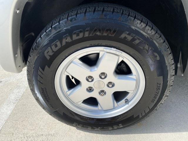 2004 Bright Silver Metallic /Taupe Jeep Liberty Limited 1 OWNER SUNROOF (1J4GK58K24W) with an 3.7L DOHC V6 Power Tech Engine engine, Automatic transmission, located at 4701 North Dixie Hwy, Pompano Beach, FL, 33064, (954) 422-2889, 26.240938, -80.123474 - OUR WEBPAGE FLORIDACARS1.COM HAS OVER 100 PHOTOS AND FREE CARFAX LINK 2004 Jeep Liberty Limited 1 OWNER 4 Door Wagon/Sport Utility 3.7L V6 F Gasoline 23 MPG Rear Wheel Drive Features Air Conditioning Alloy Wheels AM/FM Stereo Automatic Transmission CD Audio Cloth Seats Cruise Control Power Locks Pow- Photo#19