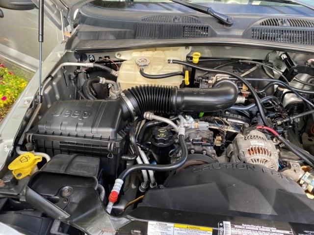 2004 Bright Silver Metallic /Taupe Jeep Liberty Limited 1 OWNER SUNROOF (1J4GK58K24W) with an 3.7L DOHC V6 Power Tech Engine engine, Automatic transmission, located at 4701 North Dixie Hwy, Pompano Beach, FL, 33064, (954) 422-2889, 26.240938, -80.123474 - OUR WEBPAGE FLORIDACARS1.COM HAS OVER 100 PHOTOS AND FREE CARFAX LINK 2004 Jeep Liberty Limited 1 OWNER 4 Door Wagon/Sport Utility 3.7L V6 F Gasoline 23 MPG Rear Wheel Drive Features Air Conditioning Alloy Wheels AM/FM Stereo Automatic Transmission CD Audio Cloth Seats Cruise Control Power Locks Pow- Photo#24