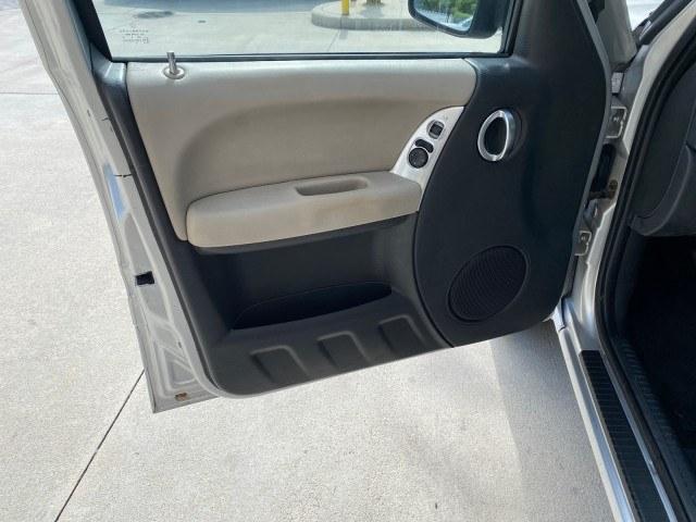 2004 Bright Silver Metallic /Taupe Jeep Liberty Limited 1 OWNER SUNROOF (1J4GK58K24W) with an 3.7L DOHC V6 Power Tech Engine engine, Automatic transmission, located at 4701 North Dixie Hwy, Pompano Beach, FL, 33064, (954) 422-2889, 26.240938, -80.123474 - OUR WEBPAGE FLORIDACARS1.COM HAS OVER 100 PHOTOS AND FREE CARFAX LINK 2004 Jeep Liberty Limited 1 OWNER 4 Door Wagon/Sport Utility 3.7L V6 F Gasoline 23 MPG Rear Wheel Drive Features Air Conditioning Alloy Wheels AM/FM Stereo Automatic Transmission CD Audio Cloth Seats Cruise Control Power Locks Pow- Photo#40
