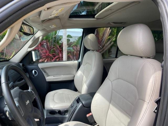 2004 Bright Silver Metallic /Taupe Jeep Liberty Limited 1 OWNER SUNROOF (1J4GK58K24W) with an 3.7L DOHC V6 Power Tech Engine engine, Automatic transmission, located at 4701 North Dixie Hwy, Pompano Beach, FL, 33064, (954) 422-2889, 26.240938, -80.123474 - OUR WEBPAGE FLORIDACARS1.COM HAS OVER 100 PHOTOS AND FREE CARFAX LINK 2004 Jeep Liberty Limited 1 OWNER 4 Door Wagon/Sport Utility 3.7L V6 F Gasoline 23 MPG Rear Wheel Drive Features Air Conditioning Alloy Wheels AM/FM Stereo Automatic Transmission CD Audio Cloth Seats Cruise Control Power Locks Pow- Photo#41