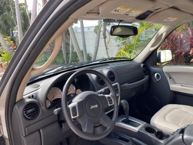 2004 Bright Silver Metallic /Taupe Jeep Liberty Limited 1 OWNER SUNROOF (1J4GK58K24W) with an 3.7L DOHC V6 Power Tech Engine engine, Automatic transmission, located at 4701 North Dixie Hwy, Pompano Beach, FL, 33064, (954) 422-2889, 26.240938, -80.123474 - OUR WEBPAGE FLORIDACARS1.COM HAS OVER 100 PHOTOS AND FREE CARFAX LINK 2004 Jeep Liberty Limited 1 OWNER 4 Door Wagon/Sport Utility 3.7L V6 F Gasoline 23 MPG Rear Wheel Drive Features Air Conditioning Alloy Wheels AM/FM Stereo Automatic Transmission CD Audio Cloth Seats Cruise Control Power Locks Pow- Photo#48