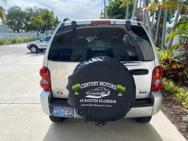 2004 Bright Silver Metallic /Taupe Jeep Liberty Limited 1 OWNER SUNROOF (1J4GK58K24W) with an 3.7L DOHC V6 Power Tech Engine engine, Automatic transmission, located at 4701 North Dixie Hwy, Pompano Beach, FL, 33064, (954) 422-2889, 26.240938, -80.123474 - OUR WEBPAGE FLORIDACARS1.COM HAS OVER 100 PHOTOS AND FREE CARFAX LINK 2004 Jeep Liberty Limited 1 OWNER 4 Door Wagon/Sport Utility 3.7L V6 F Gasoline 23 MPG Rear Wheel Drive Features Air Conditioning Alloy Wheels AM/FM Stereo Automatic Transmission CD Audio Cloth Seats Cruise Control Power Locks Pow- Photo#93