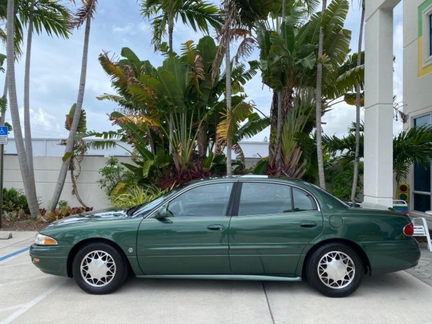 2003 Jade Green Metallic /Taupe Buick LeSabre Custom 1 OWNER LEATHER LOW MILES 89,057 (1G4HP52K13U) with an 3.8L 3800 V6 SFI Engine engine, Automatic transmission, located at 4701 North Dixie Hwy, Pompano Beach, FL, 33064, (954) 422-2889, 26.240938, -80.123474 - OUR WEBPAGE FLORIDACARS1.COM HAS OVER 100 PHOTOS AND FREE CARFAX LINK 2003 Buick Lesabre Custom 1 OWNER Sedan 4 DR 3.8L V6 F 12V Gasoline 29 MPG Front Wheel Drive Features ABS Brakes Air Conditioning Alloy Wheels AM/FM Stereo Automatic Transmission CD Audio Cruise Control Leather Seats Power Locks P- Photo#30
