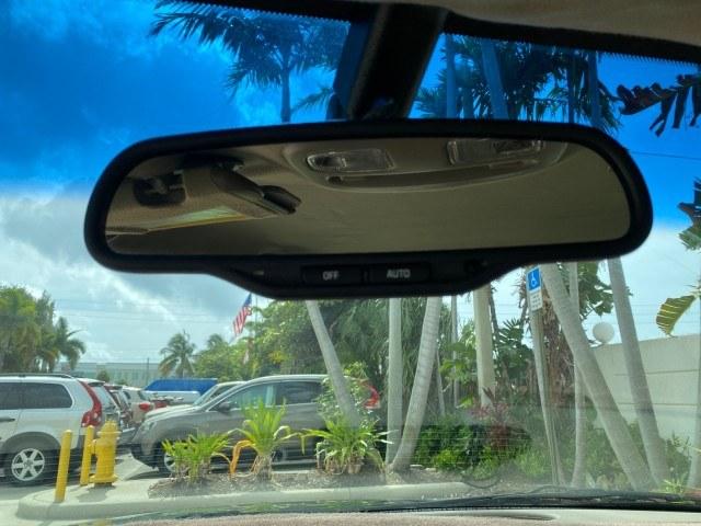 2003 Jade Green Metallic /Taupe Buick LeSabre Custom 1 OWNER LEATHER LOW MILES 89,057 (1G4HP52K13U) with an 3.8L 3800 V6 SFI Engine engine, Automatic transmission, located at 4701 North Dixie Hwy, Pompano Beach, FL, 33064, (954) 422-2889, 26.240938, -80.123474 - OUR WEBPAGE FLORIDACARS1.COM HAS OVER 100 PHOTOS AND FREE CARFAX LINK 2003 Buick Lesabre Custom 1 OWNER Sedan 4 DR 3.8L V6 F 12V Gasoline 29 MPG Front Wheel Drive Features ABS Brakes Air Conditioning Alloy Wheels AM/FM Stereo Automatic Transmission CD Audio Cruise Control Leather Seats Power Locks P- Photo#68