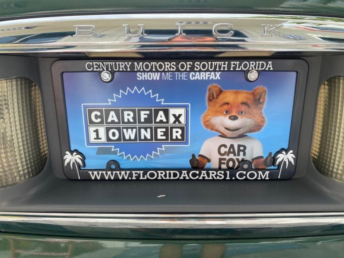 2003 Jade Green Metallic /Taupe Buick LeSabre Custom 1 OWNER LEATHER LOW MILES 89,057 (1G4HP52K13U) with an 3.8L 3800 V6 SFI Engine engine, Automatic transmission, located at 4701 North Dixie Hwy, Pompano Beach, FL, 33064, (954) 422-2889, 26.240938, -80.123474 - OUR WEBPAGE FLORIDACARS1.COM HAS OVER 100 PHOTOS AND FREE CARFAX LINK 2003 Buick Lesabre Custom 1 OWNER Sedan 4 DR 3.8L V6 F 12V Gasoline 29 MPG Front Wheel Drive Features ABS Brakes Air Conditioning Alloy Wheels AM/FM Stereo Automatic Transmission CD Audio Cruise Control Leather Seats Power Locks P- Photo#89