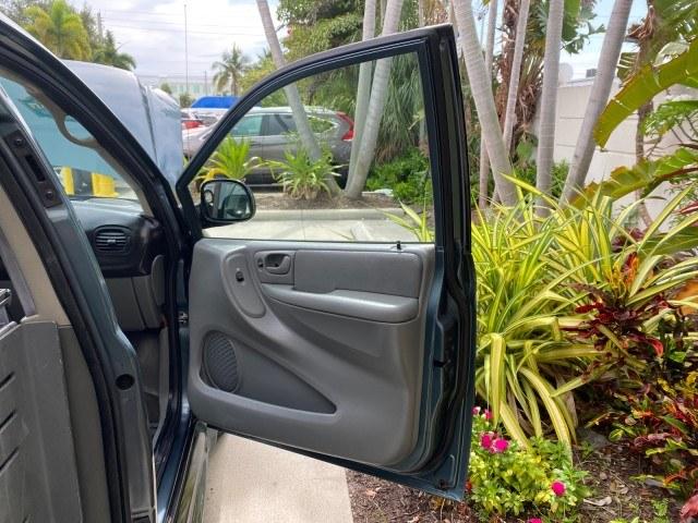 2007 Magnesium Pearl /Medium Slate Gray Dodge Grand Caravan SXT Braun Entervan (2D4GP44L97R) with an 3.8L OHV V6 Engine engine, Automatic transmission, located at 4701 North Dixie Hwy, Pompano Beach, FL, 33064, (954) 422-2889, 26.240938, -80.123474 - OUR WEBPAGE FLORIDACARS1.COM HAS OVER 100 PHOTOS AND FREE CARFAX LINK 2007 Dodge Grand Caravan SXT Van 3.8L V6 F Gasoline 25 MPG Front Wheel Drive Features ABS Brakes Air Conditioning Alloy Wheels AM/FM Stereo Automatic Transmission CD Audio Cloth Seats Cruise Control Power Locks Power Mirrors Power- Photo#11