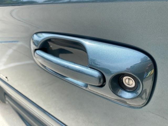 2007 Magnesium Pearl /Medium Slate Gray Dodge Grand Caravan SXT Braun Entervan (2D4GP44L97R) with an 3.8L OHV V6 Engine engine, Automatic transmission, located at 4701 North Dixie Hwy, Pompano Beach, FL, 33064, (954) 422-2889, 26.240938, -80.123474 - OUR WEBPAGE FLORIDACARS1.COM HAS OVER 100 PHOTOS AND FREE CARFAX LINK 2007 Dodge Grand Caravan SXT Van 3.8L V6 F Gasoline 25 MPG Front Wheel Drive Features ABS Brakes Air Conditioning Alloy Wheels AM/FM Stereo Automatic Transmission CD Audio Cloth Seats Cruise Control Power Locks Power Mirrors Power- Photo#37