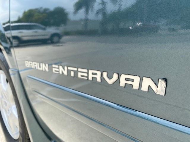 2007 Magnesium Pearl /Medium Slate Gray Dodge Grand Caravan SXT Braun Entervan (2D4GP44L97R) with an 3.8L OHV V6 Engine engine, Automatic transmission, located at 4701 North Dixie Hwy, Pompano Beach, FL, 33064, (954) 422-2889, 26.240938, -80.123474 - OUR WEBPAGE FLORIDACARS1.COM HAS OVER 100 PHOTOS AND FREE CARFAX LINK 2007 Dodge Grand Caravan SXT Van 3.8L V6 F Gasoline 25 MPG Front Wheel Drive Features ABS Brakes Air Conditioning Alloy Wheels AM/FM Stereo Automatic Transmission CD Audio Cloth Seats Cruise Control Power Locks Power Mirrors Power- Photo#40