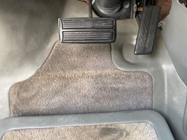 2007 Magnesium Pearl /Medium Slate Gray Dodge Grand Caravan SXT Braun Entervan (2D4GP44L97R) with an 3.8L OHV V6 Engine engine, Automatic transmission, located at 4701 North Dixie Hwy, Pompano Beach, FL, 33064, (954) 422-2889, 26.240938, -80.123474 - OUR WEBPAGE FLORIDACARS1.COM HAS OVER 100 PHOTOS AND FREE CARFAX LINK 2007 Dodge Grand Caravan SXT Van 3.8L V6 F Gasoline 25 MPG Front Wheel Drive Features ABS Brakes Air Conditioning Alloy Wheels AM/FM Stereo Automatic Transmission CD Audio Cloth Seats Cruise Control Power Locks Power Mirrors Power- Photo#54