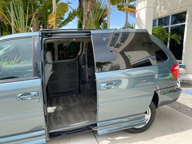 2007 Magnesium Pearl /Medium Slate Gray Dodge Grand Caravan SXT Braun Entervan (2D4GP44L97R) with an 3.8L OHV V6 Engine engine, Automatic transmission, located at 4701 North Dixie Hwy, Pompano Beach, FL, 33064, (954) 422-2889, 26.240938, -80.123474 - OUR WEBPAGE FLORIDACARS1.COM HAS OVER 100 PHOTOS AND FREE CARFAX LINK 2007 Dodge Grand Caravan SXT Van 3.8L V6 F Gasoline 25 MPG Front Wheel Drive Features ABS Brakes Air Conditioning Alloy Wheels AM/FM Stereo Automatic Transmission CD Audio Cloth Seats Cruise Control Power Locks Power Mirrors Power- Photo#69