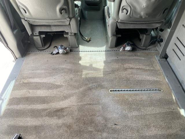 2007 Magnesium Pearl /Medium Slate Gray Dodge Grand Caravan SXT Braun Entervan (2D4GP44L97R) with an 3.8L OHV V6 Engine engine, Automatic transmission, located at 4701 North Dixie Hwy, Pompano Beach, FL, 33064, (954) 422-2889, 26.240938, -80.123474 - OUR WEBPAGE FLORIDACARS1.COM HAS OVER 100 PHOTOS AND FREE CARFAX LINK 2007 Dodge Grand Caravan SXT Van 3.8L V6 F Gasoline 25 MPG Front Wheel Drive Features ABS Brakes Air Conditioning Alloy Wheels AM/FM Stereo Automatic Transmission CD Audio Cloth Seats Cruise Control Power Locks Power Mirrors Power- Photo#81