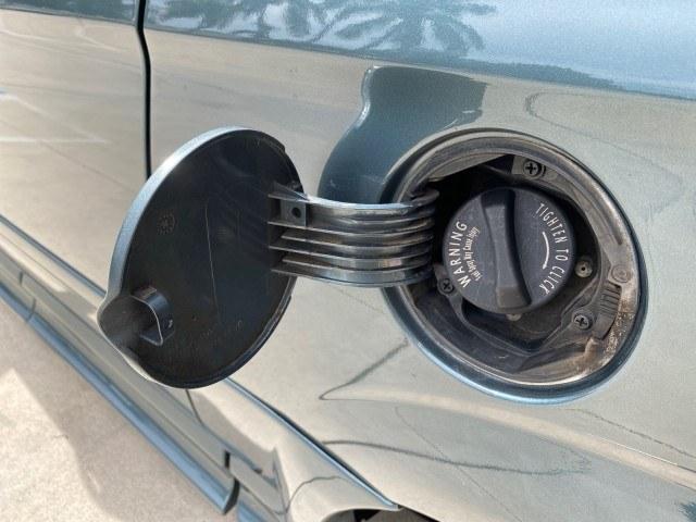 2007 Magnesium Pearl /Medium Slate Gray Dodge Grand Caravan SXT Braun Entervan (2D4GP44L97R) with an 3.8L OHV V6 Engine engine, Automatic transmission, located at 4701 North Dixie Hwy, Pompano Beach, FL, 33064, (954) 422-2889, 26.240938, -80.123474 - OUR WEBPAGE FLORIDACARS1.COM HAS OVER 100 PHOTOS AND FREE CARFAX LINK 2007 Dodge Grand Caravan SXT Van 3.8L V6 F Gasoline 25 MPG Front Wheel Drive Features ABS Brakes Air Conditioning Alloy Wheels AM/FM Stereo Automatic Transmission CD Audio Cloth Seats Cruise Control Power Locks Power Mirrors Power- Photo#87