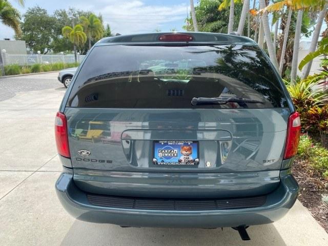 2007 Magnesium Pearl /Medium Slate Gray Dodge Grand Caravan SXT Braun Entervan (2D4GP44L97R) with an 3.8L OHV V6 Engine engine, Automatic transmission, located at 4701 North Dixie Hwy, Pompano Beach, FL, 33064, (954) 422-2889, 26.240938, -80.123474 - OUR WEBPAGE FLORIDACARS1.COM HAS OVER 100 PHOTOS AND FREE CARFAX LINK 2007 Dodge Grand Caravan SXT Van 3.8L V6 F Gasoline 25 MPG Front Wheel Drive Features ABS Brakes Air Conditioning Alloy Wheels AM/FM Stereo Automatic Transmission CD Audio Cloth Seats Cruise Control Power Locks Power Mirrors Power- Photo#91