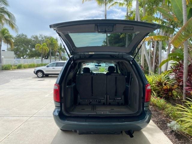 2007 Magnesium Pearl /Medium Slate Gray Dodge Grand Caravan SXT Braun Entervan (2D4GP44L97R) with an 3.8L OHV V6 Engine engine, Automatic transmission, located at 4701 North Dixie Hwy, Pompano Beach, FL, 33064, (954) 422-2889, 26.240938, -80.123474 - OUR WEBPAGE FLORIDACARS1.COM HAS OVER 100 PHOTOS AND FREE CARFAX LINK 2007 Dodge Grand Caravan SXT Van 3.8L V6 F Gasoline 25 MPG Front Wheel Drive Features ABS Brakes Air Conditioning Alloy Wheels AM/FM Stereo Automatic Transmission CD Audio Cloth Seats Cruise Control Power Locks Power Mirrors Power- Photo#96