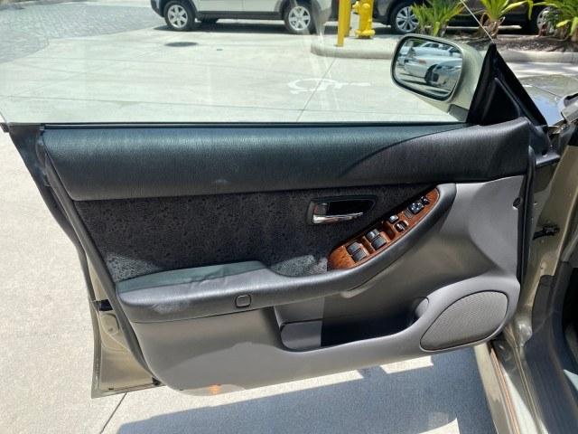 2002 Titanium Pearl /Dark Gray Subaru Legacy Wagon SW AUTO GT LOW MILES 61,766 (4S3BH645527) with an 2.5L SOHC SMPI 16-Valve 4-Cyl HO Boxer Engine engine, Automatic transmission, located at 4701 North Dixie Hwy, Pompano Beach, FL, 33064, (954) 422-2889, 26.240938, -80.123474 - OUR WEBPAGE FLORIDACARS1.COM HAS OVER 100 PHOTOS AND FREE CARFAX LINK 2002 Subaru Legacy GT Wagon 4 DR 2.5L H4 F SOHC 16V Gasoline 28 MPG All Wheel Drive Features 4WD/AWD ABS Brakes Air Conditioning Alloy Wheels AM/FM Stereo Automatic Transmission Cassette Player CD Audio Cloth Seats Cruise Control- Photo#41