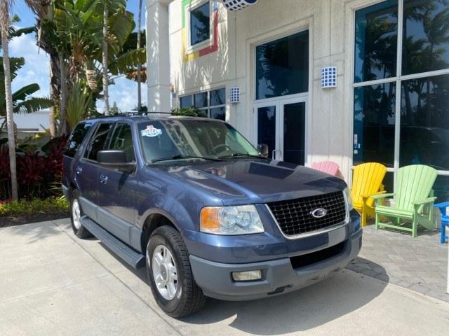 2003 True Blue Metallic /Flint Grey Ford Expedition LEATHER XLT LOW MILES 55,801 1 OWNER (1FMRU15L03L) with an 5.4L SOHC SEFI V8 Triton Engine engine, Automatic transmission, located at 4701 North Dixie Hwy, Pompano Beach, FL, 33064, (954) 422-2889, 26.240938, -80.123474 - OUR WEBPAGE FLORIDACARS1.COM HAS OVER 100 PHOTOS AND FREE CARFAX LINK 2003 Ford Expedition XLT 1 OWNER 4 Door Wagon/Sport Utility 5.4L V8 F SOHC 16V Gasoline 21 MPG Rear Wheel Drive Features ABS Brakes Air Conditioning Alloy Wheels AM/FM Stereo Automatic Transmission Cassette Player CD Audio Cruise- Photo#1