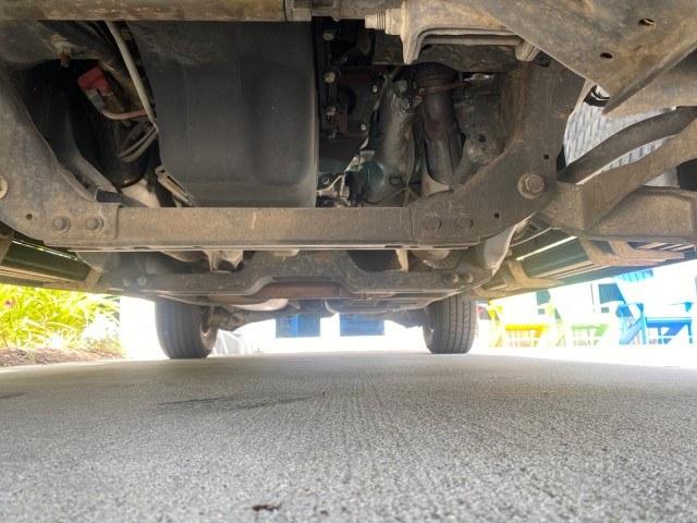 2003 True Blue Metallic /Flint Grey Ford Expedition LEATHER XLT LOW MILES 55,801 1 OWNER (1FMRU15L03L) with an 5.4L SOHC SEFI V8 Triton Engine engine, Automatic transmission, located at 4701 North Dixie Hwy, Pompano Beach, FL, 33064, (954) 422-2889, 26.240938, -80.123474 - OUR WEBPAGE FLORIDACARS1.COM HAS OVER 100 PHOTOS AND FREE CARFAX LINK 2003 Ford Expedition XLT 1 OWNER 4 Door Wagon/Sport Utility 5.4L V8 F SOHC 16V Gasoline 21 MPG Rear Wheel Drive Features ABS Brakes Air Conditioning Alloy Wheels AM/FM Stereo Automatic Transmission Cassette Player CD Audio Cruise- Photo#21