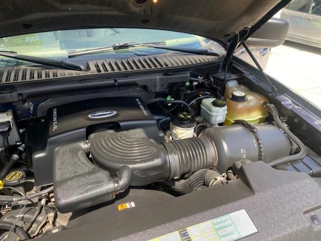 2003 True Blue Metallic /Flint Grey Ford Expedition LEATHER XLT LOW MILES 55,801 1 OWNER (1FMRU15L03L) with an 5.4L SOHC SEFI V8 Triton Engine engine, Automatic transmission, located at 4701 North Dixie Hwy, Pompano Beach, FL, 33064, (954) 422-2889, 26.240938, -80.123474 - OUR WEBPAGE FLORIDACARS1.COM HAS OVER 100 PHOTOS AND FREE CARFAX LINK 2003 Ford Expedition XLT 1 OWNER 4 Door Wagon/Sport Utility 5.4L V8 F SOHC 16V Gasoline 21 MPG Rear Wheel Drive Features ABS Brakes Air Conditioning Alloy Wheels AM/FM Stereo Automatic Transmission Cassette Player CD Audio Cruise- Photo#25