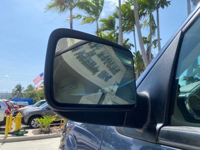 2003 True Blue Metallic /Flint Grey Ford Expedition LEATHER XLT LOW MILES 55,801 1 OWNER (1FMRU15L03L) with an 5.4L SOHC SEFI V8 Triton Engine engine, Automatic transmission, located at 4701 North Dixie Hwy, Pompano Beach, FL, 33064, (954) 422-2889, 26.240938, -80.123474 - OUR WEBPAGE FLORIDACARS1.COM HAS OVER 100 PHOTOS AND FREE CARFAX LINK 2003 Ford Expedition XLT 1 OWNER 4 Door Wagon/Sport Utility 5.4L V8 F SOHC 16V Gasoline 21 MPG Rear Wheel Drive Features ABS Brakes Air Conditioning Alloy Wheels AM/FM Stereo Automatic Transmission Cassette Player CD Audio Cruise- Photo#39