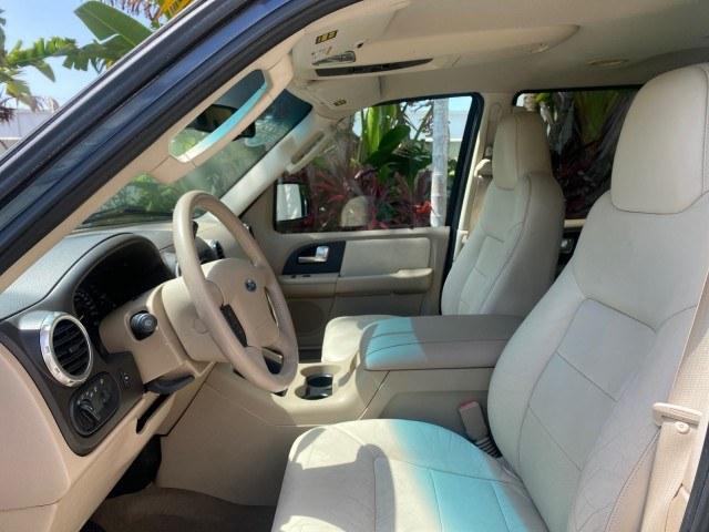 2003 True Blue Metallic /Flint Grey Ford Expedition LEATHER XLT LOW MILES 55,801 1 OWNER (1FMRU15L03L) with an 5.4L SOHC SEFI V8 Triton Engine engine, Automatic transmission, located at 4701 North Dixie Hwy, Pompano Beach, FL, 33064, (954) 422-2889, 26.240938, -80.123474 - OUR WEBPAGE FLORIDACARS1.COM HAS OVER 100 PHOTOS AND FREE CARFAX LINK 2003 Ford Expedition XLT 1 OWNER 4 Door Wagon/Sport Utility 5.4L V8 F SOHC 16V Gasoline 21 MPG Rear Wheel Drive Features ABS Brakes Air Conditioning Alloy Wheels AM/FM Stereo Automatic Transmission Cassette Player CD Audio Cruise- Photo#44