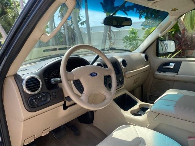 2003 True Blue Metallic /Flint Grey Ford Expedition LEATHER XLT LOW MILES 55,801 1 OWNER (1FMRU15L03L) with an 5.4L SOHC SEFI V8 Triton Engine engine, Automatic transmission, located at 4701 North Dixie Hwy, Pompano Beach, FL, 33064, (954) 422-2889, 26.240938, -80.123474 - OUR WEBPAGE FLORIDACARS1.COM HAS OVER 100 PHOTOS AND FREE CARFAX LINK 2003 Ford Expedition XLT 1 OWNER 4 Door Wagon/Sport Utility 5.4L V8 F SOHC 16V Gasoline 21 MPG Rear Wheel Drive Features ABS Brakes Air Conditioning Alloy Wheels AM/FM Stereo Automatic Transmission Cassette Player CD Audio Cruise- Photo#48