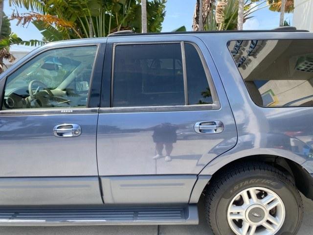 2003 True Blue Metallic /Flint Grey Ford Expedition LEATHER XLT LOW MILES 55,801 1 OWNER (1FMRU15L03L) with an 5.4L SOHC SEFI V8 Triton Engine engine, Automatic transmission, located at 4701 North Dixie Hwy, Pompano Beach, FL, 33064, (954) 422-2889, 26.240938, -80.123474 - OUR WEBPAGE FLORIDACARS1.COM HAS OVER 100 PHOTOS AND FREE CARFAX LINK 2003 Ford Expedition XLT 1 OWNER 4 Door Wagon/Sport Utility 5.4L V8 F SOHC 16V Gasoline 21 MPG Rear Wheel Drive Features ABS Brakes Air Conditioning Alloy Wheels AM/FM Stereo Automatic Transmission Cassette Player CD Audio Cruise- Photo#75