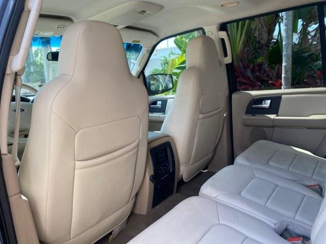 2003 True Blue Metallic /Flint Grey Ford Expedition LEATHER XLT LOW MILES 55,801 1 OWNER (1FMRU15L03L) with an 5.4L SOHC SEFI V8 Triton Engine engine, Automatic transmission, located at 4701 North Dixie Hwy, Pompano Beach, FL, 33064, (954) 422-2889, 26.240938, -80.123474 - OUR WEBPAGE FLORIDACARS1.COM HAS OVER 100 PHOTOS AND FREE CARFAX LINK 2003 Ford Expedition XLT 1 OWNER 4 Door Wagon/Sport Utility 5.4L V8 F SOHC 16V Gasoline 21 MPG Rear Wheel Drive Features ABS Brakes Air Conditioning Alloy Wheels AM/FM Stereo Automatic Transmission Cassette Player CD Audio Cruise- Photo#82