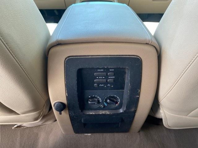 2003 True Blue Metallic /Flint Grey Ford Expedition LEATHER XLT LOW MILES 55,801 1 OWNER (1FMRU15L03L) with an 5.4L SOHC SEFI V8 Triton Engine engine, Automatic transmission, located at 4701 North Dixie Hwy, Pompano Beach, FL, 33064, (954) 422-2889, 26.240938, -80.123474 - OUR WEBPAGE FLORIDACARS1.COM HAS OVER 100 PHOTOS AND FREE CARFAX LINK 2003 Ford Expedition XLT 1 OWNER 4 Door Wagon/Sport Utility 5.4L V8 F SOHC 16V Gasoline 21 MPG Rear Wheel Drive Features ABS Brakes Air Conditioning Alloy Wheels AM/FM Stereo Automatic Transmission Cassette Player CD Audio Cruise- Photo#83