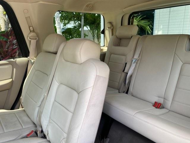 2003 True Blue Metallic /Flint Grey Ford Expedition LEATHER XLT LOW MILES 55,801 1 OWNER (1FMRU15L03L) with an 5.4L SOHC SEFI V8 Triton Engine engine, Automatic transmission, located at 4701 North Dixie Hwy, Pompano Beach, FL, 33064, (954) 422-2889, 26.240938, -80.123474 - OUR WEBPAGE FLORIDACARS1.COM HAS OVER 100 PHOTOS AND FREE CARFAX LINK 2003 Ford Expedition XLT 1 OWNER 4 Door Wagon/Sport Utility 5.4L V8 F SOHC 16V Gasoline 21 MPG Rear Wheel Drive Features ABS Brakes Air Conditioning Alloy Wheels AM/FM Stereo Automatic Transmission Cassette Player CD Audio Cruise- Photo#88