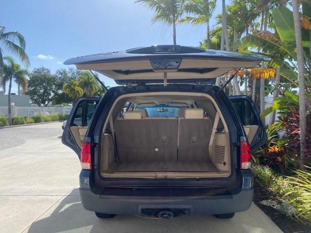 2003 True Blue Metallic /Flint Grey Ford Expedition LEATHER XLT LOW MILES 55,801 1 OWNER (1FMRU15L03L) with an 5.4L SOHC SEFI V8 Triton Engine engine, Automatic transmission, located at 4701 North Dixie Hwy, Pompano Beach, FL, 33064, (954) 422-2889, 26.240938, -80.123474 - OUR WEBPAGE FLORIDACARS1.COM HAS OVER 100 PHOTOS AND FREE CARFAX LINK 2003 Ford Expedition XLT 1 OWNER 4 Door Wagon/Sport Utility 5.4L V8 F SOHC 16V Gasoline 21 MPG Rear Wheel Drive Features ABS Brakes Air Conditioning Alloy Wheels AM/FM Stereo Automatic Transmission Cassette Player CD Audio Cruise- Photo#15