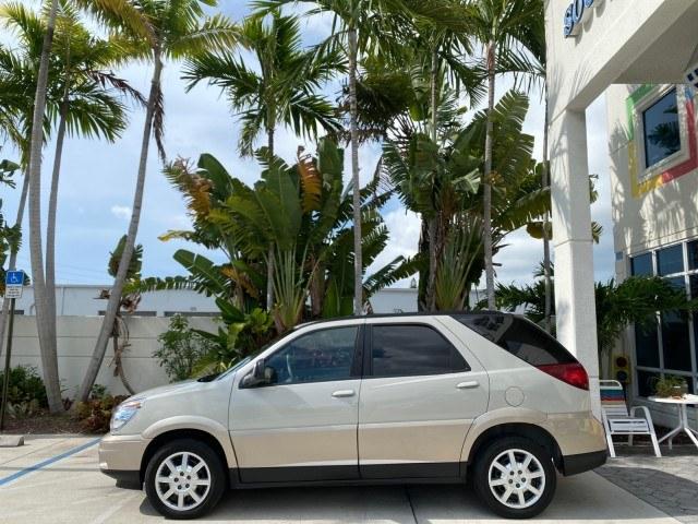 2005 Platinum Metallic /Neutral Buick CX Rendezvous 1 OWNER LOW MILES 61,892 SUV (3G5DA03E25S) with an 3.4L 3400 V6 SFI Engine engine, Automatic transmission, located at 4701 North Dixie Hwy, Pompano Beach, FL, 33064, (954) 422-2889, 26.240938, -80.123474 - OUR WEBPAGE FLORIDACARS1.COM HAS OVER 100 PHOTOS AND FREE CARFAX LINK 2005 Buick Rendezvous CX 1 OWNER 4 Door Wagon/Sport Utility 3.4L V6 F Gasoline 26 MPG Front Wheel Drive Features Air Conditioning AM/FM Stereo Automatic Transmission CD Audio Leather Seats Cruise Control Power Locks Power Mirrors- Photo#4