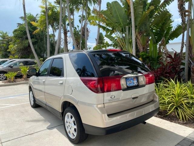 2005 Platinum Metallic /Neutral Buick CX Rendezvous 1 OWNER LOW MILES 61,892 SUV (3G5DA03E25S) with an 3.4L 3400 V6 SFI Engine engine, Automatic transmission, located at 4701 North Dixie Hwy, Pompano Beach, FL, 33064, (954) 422-2889, 26.240938, -80.123474 - OUR WEBPAGE FLORIDACARS1.COM HAS OVER 100 PHOTOS AND FREE CARFAX LINK 2005 Buick Rendezvous CX 1 OWNER 4 Door Wagon/Sport Utility 3.4L V6 F Gasoline 26 MPG Front Wheel Drive Features Air Conditioning AM/FM Stereo Automatic Transmission CD Audio Leather Seats Cruise Control Power Locks Power Mirrors- Photo#5