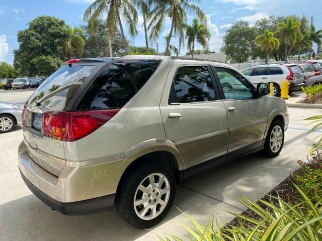 2005 Platinum Metallic /Neutral Buick CX Rendezvous 1 OWNER LOW MILES 61,892 SUV (3G5DA03E25S) with an 3.4L 3400 V6 SFI Engine engine, Automatic transmission, located at 4701 North Dixie Hwy, Pompano Beach, FL, 33064, (954) 422-2889, 26.240938, -80.123474 - OUR WEBPAGE FLORIDACARS1.COM HAS OVER 100 PHOTOS AND FREE CARFAX LINK 2005 Buick Rendezvous CX 1 OWNER 4 Door Wagon/Sport Utility 3.4L V6 F Gasoline 26 MPG Front Wheel Drive Features Air Conditioning AM/FM Stereo Automatic Transmission CD Audio Leather Seats Cruise Control Power Locks Power Mirrors- Photo#7