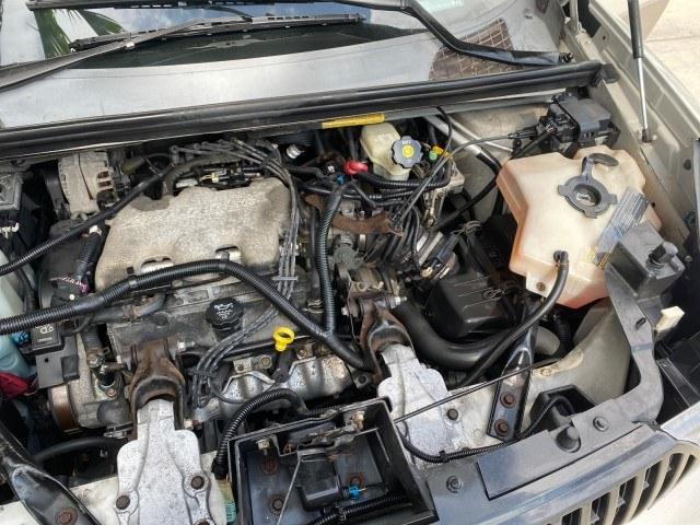 2005 Platinum Metallic /Neutral Buick CX Rendezvous 1 OWNER LOW MILES 61,892 SUV (3G5DA03E25S) with an 3.4L 3400 V6 SFI Engine engine, Automatic transmission, located at 4701 North Dixie Hwy, Pompano Beach, FL, 33064, (954) 422-2889, 26.240938, -80.123474 - OUR WEBPAGE FLORIDACARS1.COM HAS OVER 100 PHOTOS AND FREE CARFAX LINK 2005 Buick Rendezvous CX 1 OWNER 4 Door Wagon/Sport Utility 3.4L V6 F Gasoline 26 MPG Front Wheel Drive Features Air Conditioning AM/FM Stereo Automatic Transmission CD Audio Leather Seats Cruise Control Power Locks Power Mirrors- Photo#25