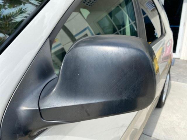 2005 Platinum Metallic /Neutral Buick CX Rendezvous 1 OWNER LOW MILES 61,892 SUV (3G5DA03E25S) with an 3.4L 3400 V6 SFI Engine engine, Automatic transmission, located at 4701 North Dixie Hwy, Pompano Beach, FL, 33064, (954) 422-2889, 26.240938, -80.123474 - OUR WEBPAGE FLORIDACARS1.COM HAS OVER 100 PHOTOS AND FREE CARFAX LINK 2005 Buick Rendezvous CX 1 OWNER 4 Door Wagon/Sport Utility 3.4L V6 F Gasoline 26 MPG Front Wheel Drive Features Air Conditioning AM/FM Stereo Automatic Transmission CD Audio Leather Seats Cruise Control Power Locks Power Mirrors- Photo#40
