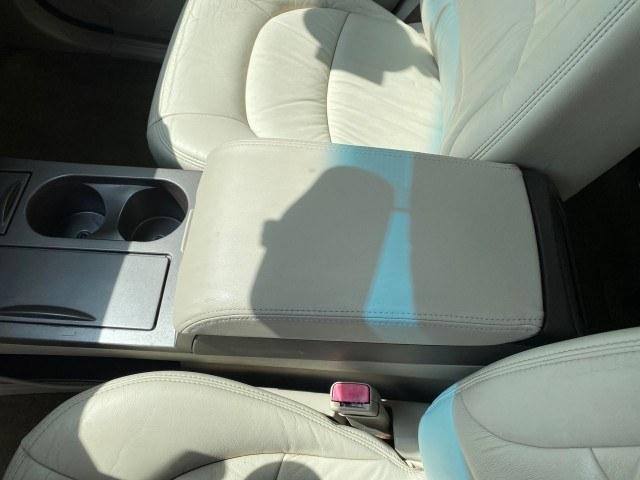 2005 Platinum Metallic /Neutral Buick CX Rendezvous 1 OWNER LOW MILES 61,892 SUV (3G5DA03E25S) with an 3.4L 3400 V6 SFI Engine engine, Automatic transmission, located at 4701 North Dixie Hwy, Pompano Beach, FL, 33064, (954) 422-2889, 26.240938, -80.123474 - OUR WEBPAGE FLORIDACARS1.COM HAS OVER 100 PHOTOS AND FREE CARFAX LINK 2005 Buick Rendezvous CX 1 OWNER 4 Door Wagon/Sport Utility 3.4L V6 F Gasoline 26 MPG Front Wheel Drive Features Air Conditioning AM/FM Stereo Automatic Transmission CD Audio Leather Seats Cruise Control Power Locks Power Mirrors- Photo#63