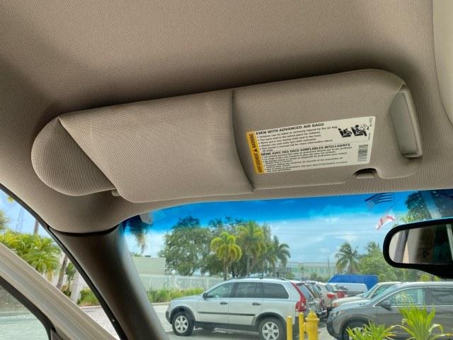 2005 Platinum Metallic /Neutral Buick CX Rendezvous 1 OWNER LOW MILES 61,892 SUV (3G5DA03E25S) with an 3.4L 3400 V6 SFI Engine engine, Automatic transmission, located at 4701 North Dixie Hwy, Pompano Beach, FL, 33064, (954) 422-2889, 26.240938, -80.123474 - OUR WEBPAGE FLORIDACARS1.COM HAS OVER 100 PHOTOS AND FREE CARFAX LINK 2005 Buick Rendezvous CX 1 OWNER 4 Door Wagon/Sport Utility 3.4L V6 F Gasoline 26 MPG Front Wheel Drive Features Air Conditioning AM/FM Stereo Automatic Transmission CD Audio Leather Seats Cruise Control Power Locks Power Mirrors- Photo#66