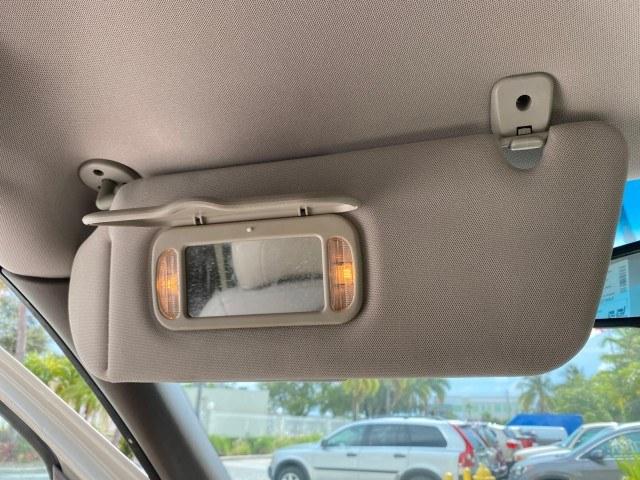 2005 Platinum Metallic /Neutral Buick CX Rendezvous 1 OWNER LOW MILES 61,892 SUV (3G5DA03E25S) with an 3.4L 3400 V6 SFI Engine engine, Automatic transmission, located at 4701 North Dixie Hwy, Pompano Beach, FL, 33064, (954) 422-2889, 26.240938, -80.123474 - OUR WEBPAGE FLORIDACARS1.COM HAS OVER 100 PHOTOS AND FREE CARFAX LINK 2005 Buick Rendezvous CX 1 OWNER 4 Door Wagon/Sport Utility 3.4L V6 F Gasoline 26 MPG Front Wheel Drive Features Air Conditioning AM/FM Stereo Automatic Transmission CD Audio Leather Seats Cruise Control Power Locks Power Mirrors- Photo#67