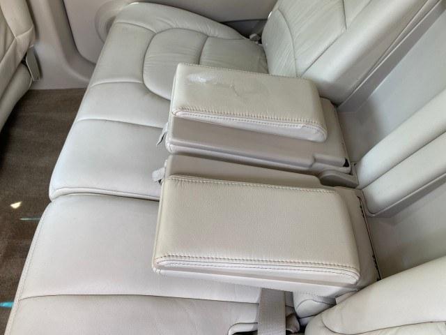 2005 Platinum Metallic /Neutral Buick CX Rendezvous 1 OWNER LOW MILES 61,892 SUV (3G5DA03E25S) with an 3.4L 3400 V6 SFI Engine engine, Automatic transmission, located at 4701 North Dixie Hwy, Pompano Beach, FL, 33064, (954) 422-2889, 26.240938, -80.123474 - OUR WEBPAGE FLORIDACARS1.COM HAS OVER 100 PHOTOS AND FREE CARFAX LINK 2005 Buick Rendezvous CX 1 OWNER 4 Door Wagon/Sport Utility 3.4L V6 F Gasoline 26 MPG Front Wheel Drive Features Air Conditioning AM/FM Stereo Automatic Transmission CD Audio Leather Seats Cruise Control Power Locks Power Mirrors- Photo#82