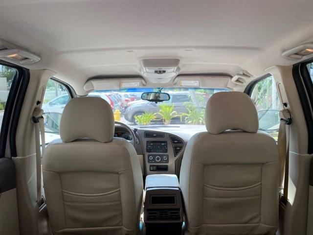 2005 Platinum Metallic /Neutral Buick CX Rendezvous 1 OWNER LOW MILES 61,892 SUV (3G5DA03E25S) with an 3.4L 3400 V6 SFI Engine engine, Automatic transmission, located at 4701 North Dixie Hwy, Pompano Beach, FL, 33064, (954) 422-2889, 26.240938, -80.123474 - OUR WEBPAGE FLORIDACARS1.COM HAS OVER 100 PHOTOS AND FREE CARFAX LINK 2005 Buick Rendezvous CX 1 OWNER 4 Door Wagon/Sport Utility 3.4L V6 F Gasoline 26 MPG Front Wheel Drive Features Air Conditioning AM/FM Stereo Automatic Transmission CD Audio Leather Seats Cruise Control Power Locks Power Mirrors- Photo#98
